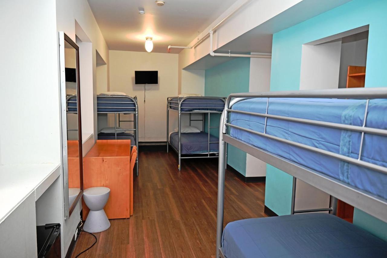 West Side Ymca Hostel New York Exterior photo