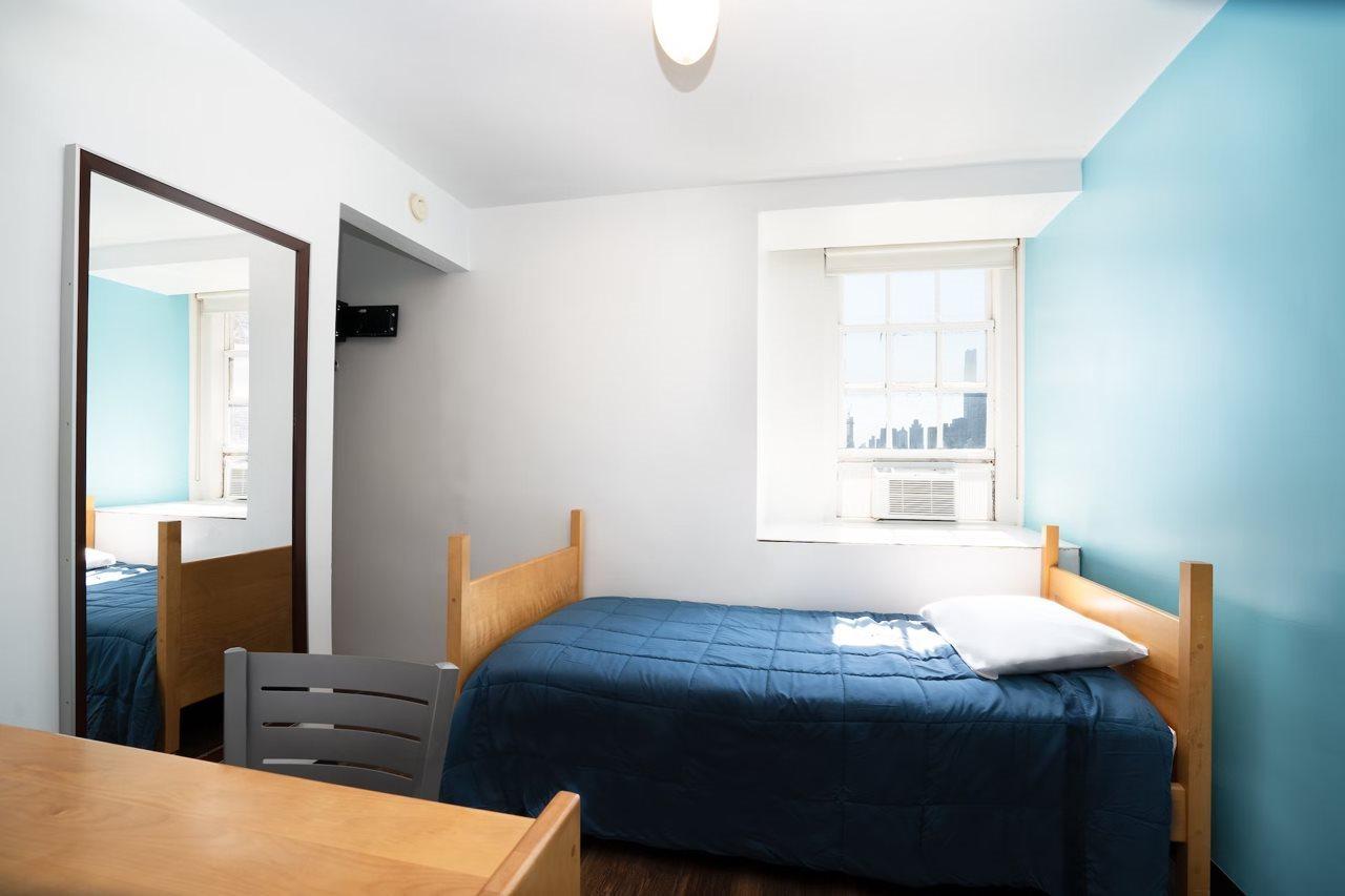 West Side Ymca Hostel New York Exterior photo