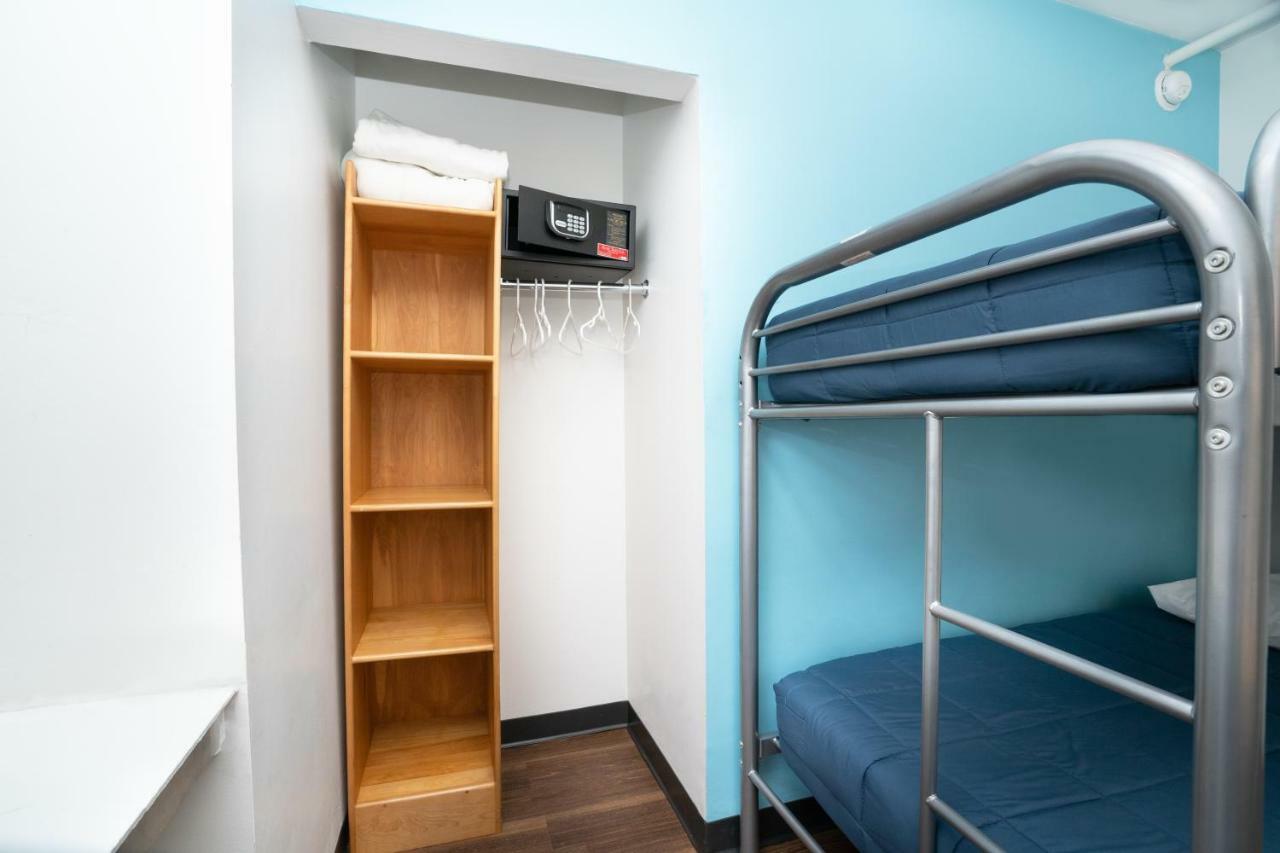 West Side Ymca Hostel New York Exterior photo